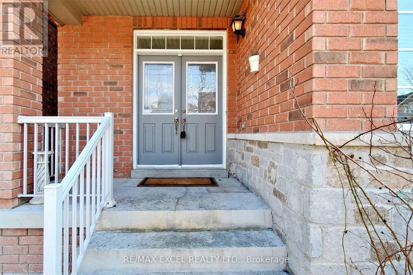 525 Country Glen Road, Markham, Ontario  L6B 1H4 - Photo 4 - N12638182