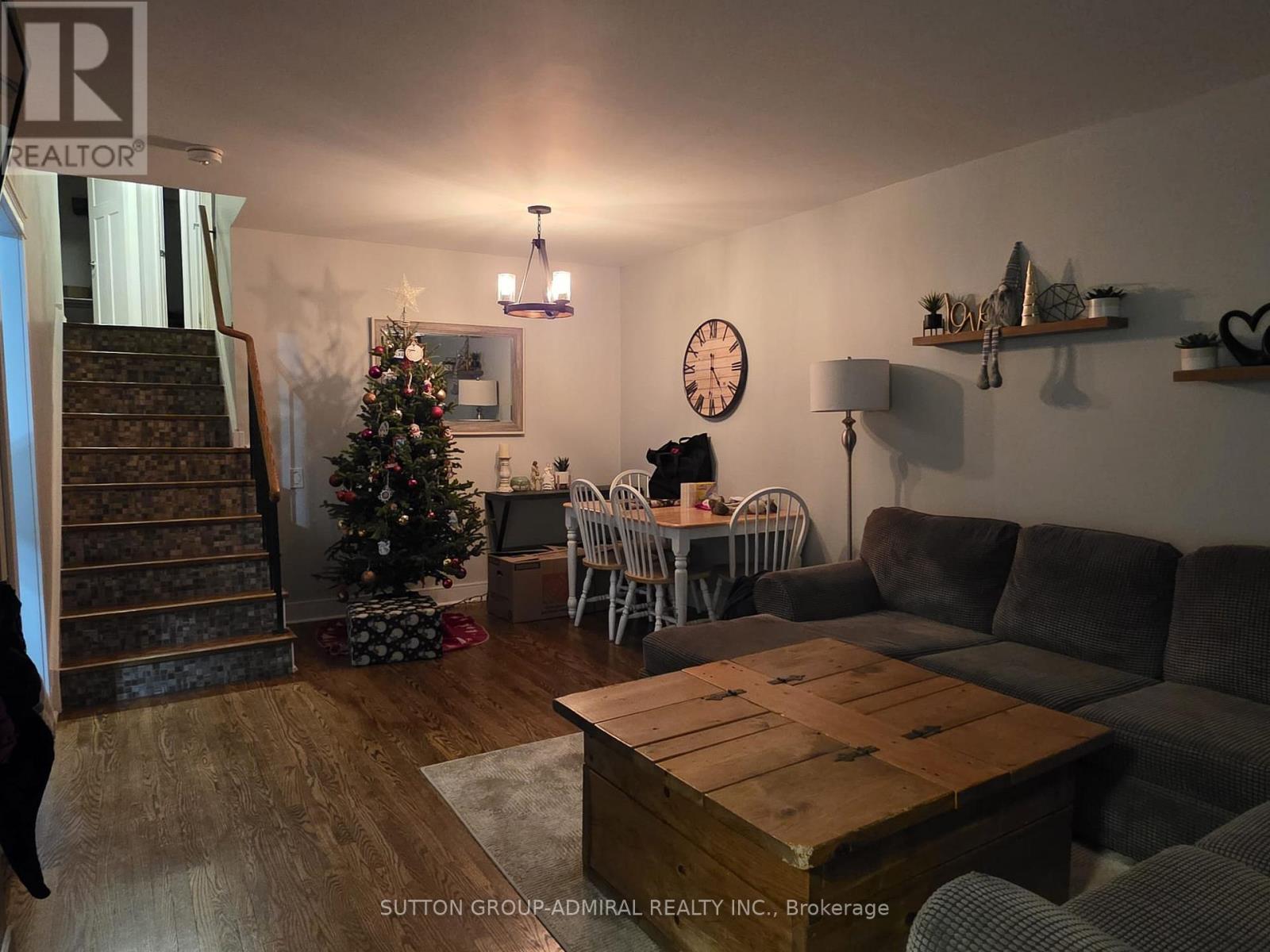 Upper - 31 Jeffrey Street, Barrie (Grove East), Ontario L4M 5H5 - Photo 10 - S12638192