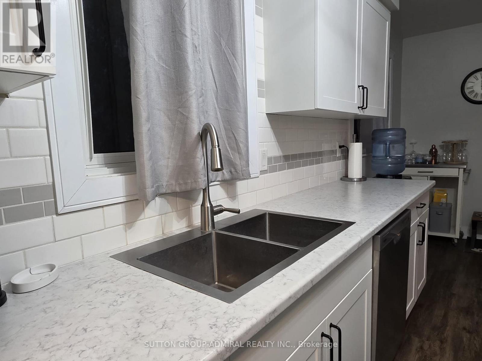 Upper - 31 Jeffrey Street, Barrie (Grove East), Ontario L4M 5H5 - Photo 21 - S12638192