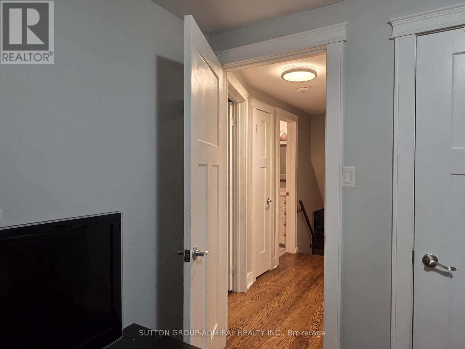 Upper - 31 Jeffrey Street, Barrie (Grove East), Ontario L4M 5H5 - Photo 25 - S12638192