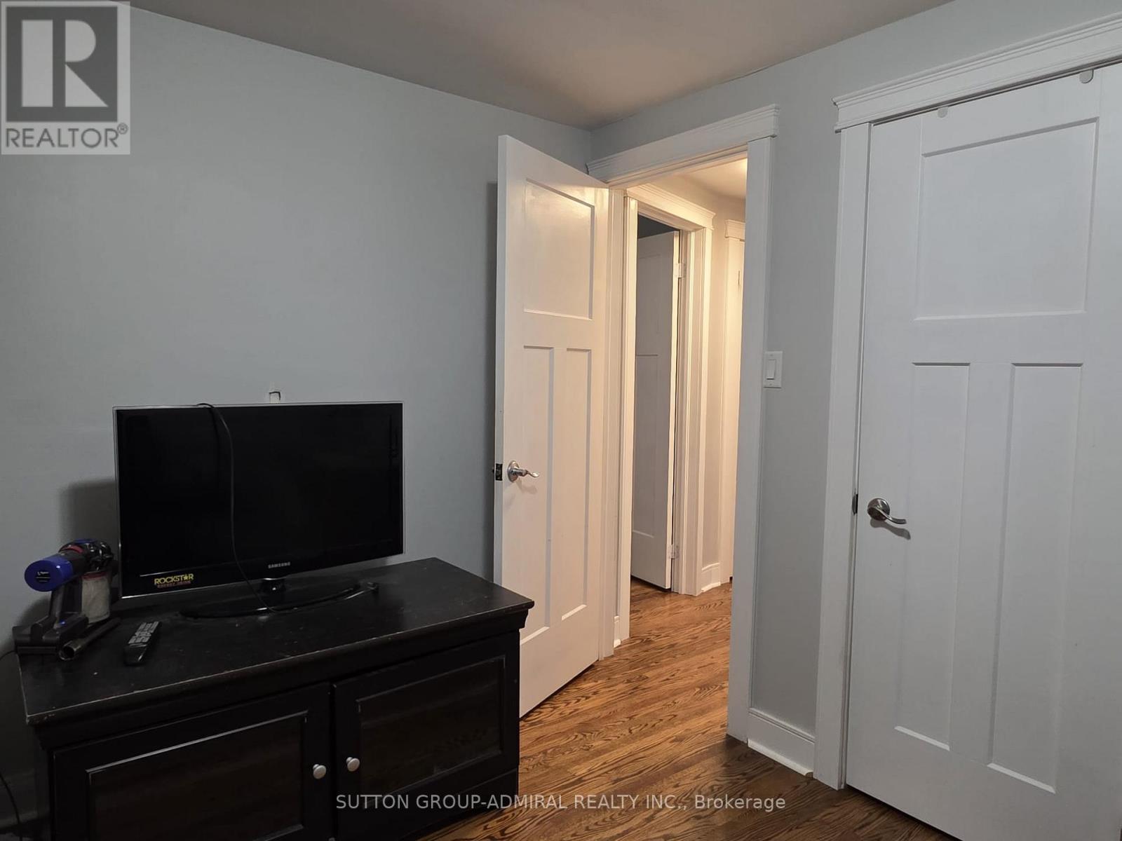 Upper - 31 Jeffrey Street, Barrie (Grove East), Ontario L4M 5H5 - Photo 26 - S12638192