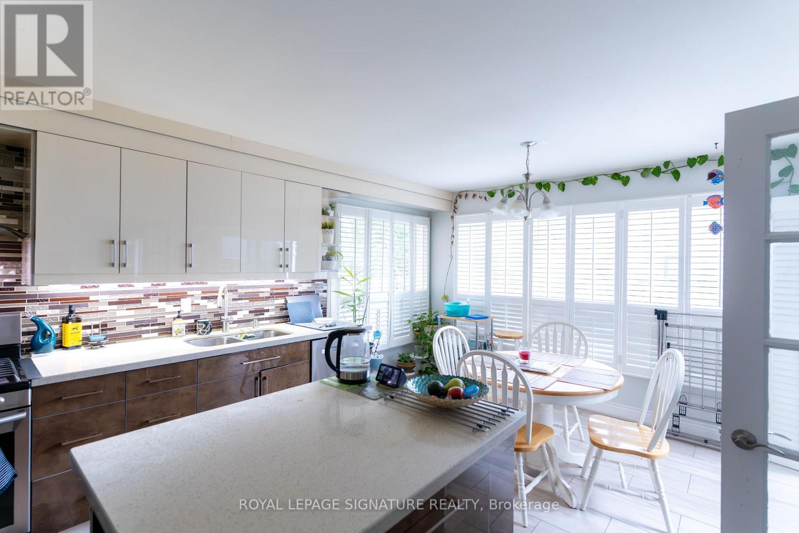 6326 Millers Grove, Mississauga, Ontario  L5N 3H7 - Photo 11 - W12638144