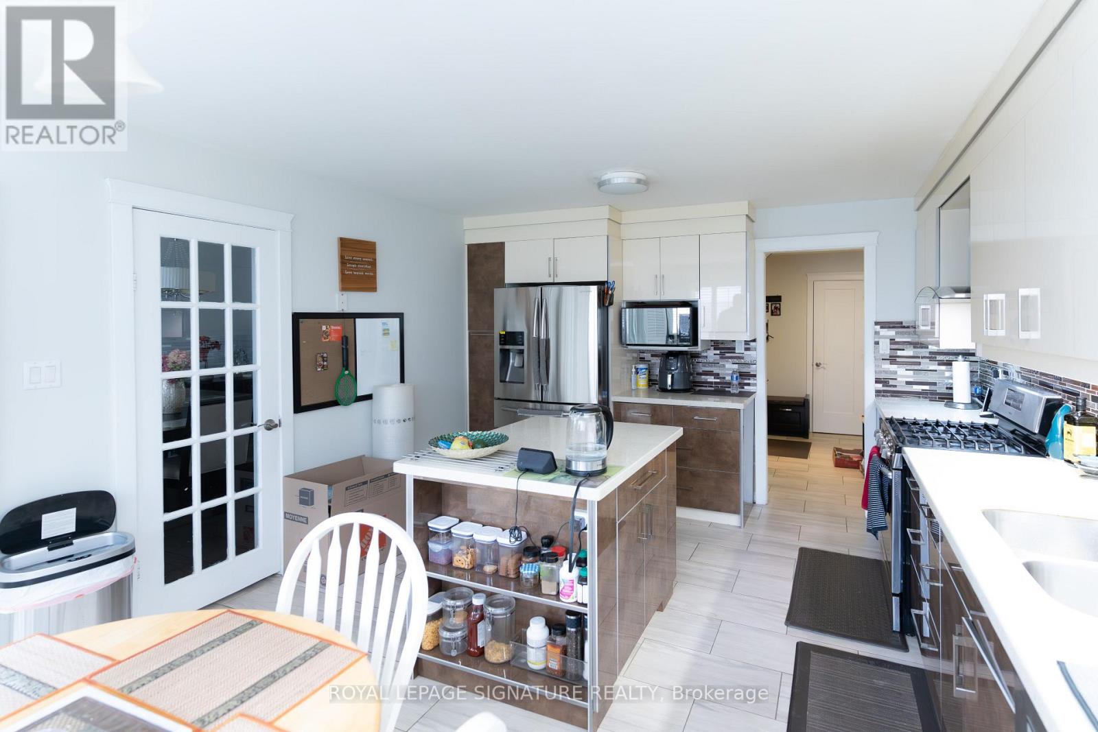 6326 Millers Grove, Mississauga, Ontario  L5N 3H7 - Photo 12 - W12638144