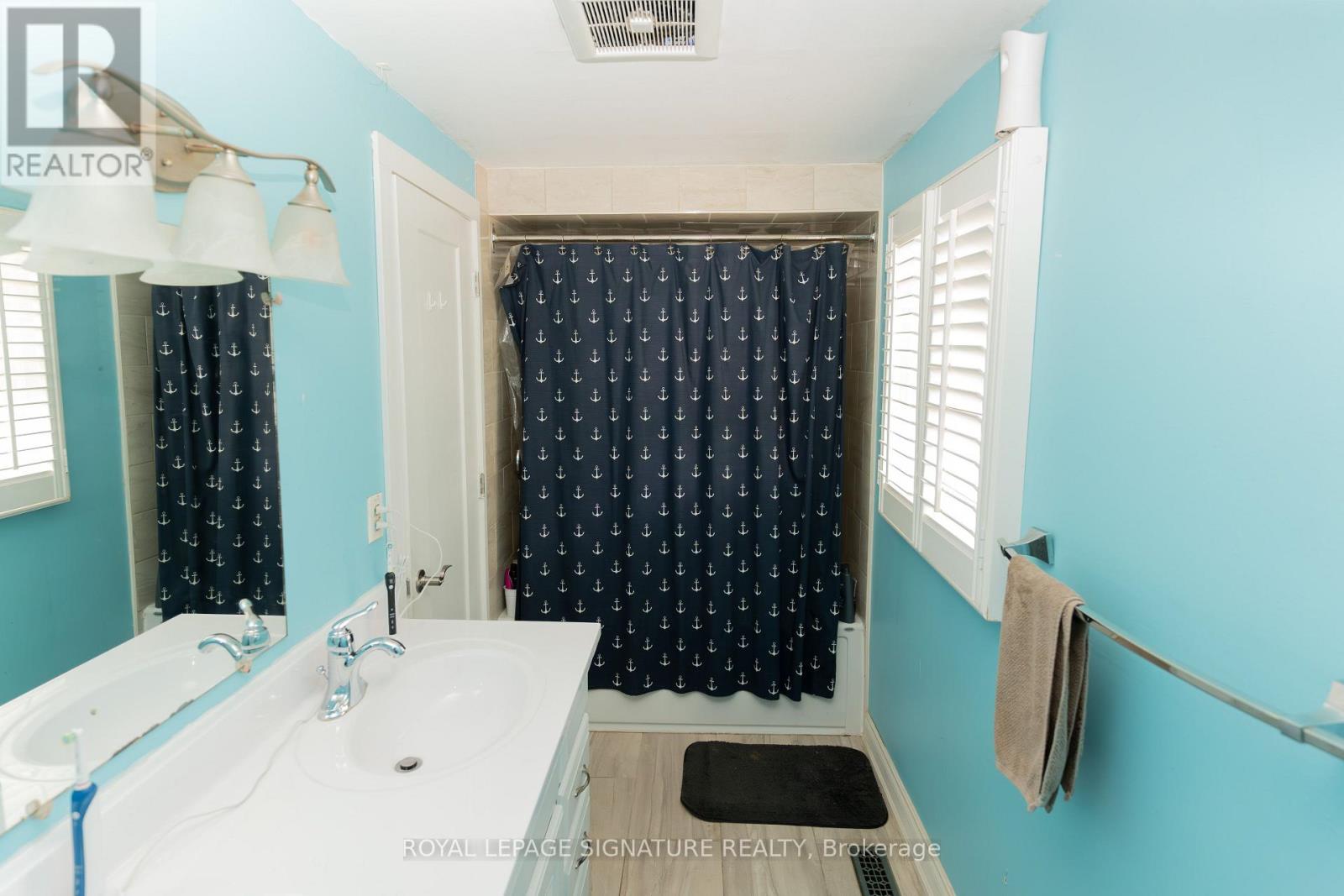 6326 Millers Grove, Mississauga, Ontario  L5N 3H7 - Photo 25 - W12638144