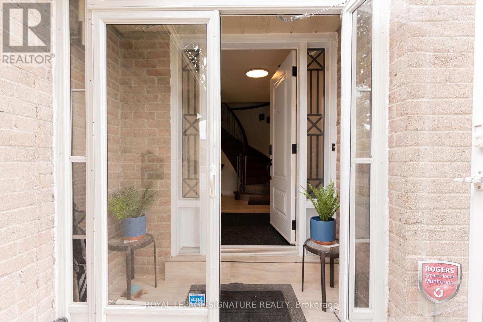 6326 Millers Grove, Mississauga, Ontario  L5N 3H7 - Photo 4 - W12638144