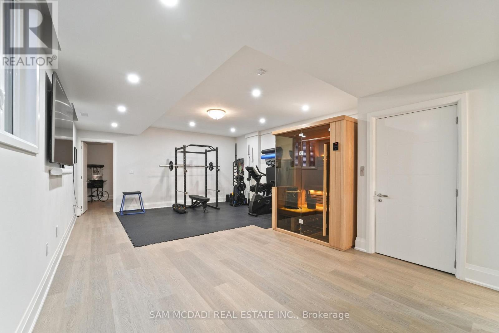 11b Maple Avenue N, Mississauga, Ontario  L5H 2R9 - Photo 36 - W12638180