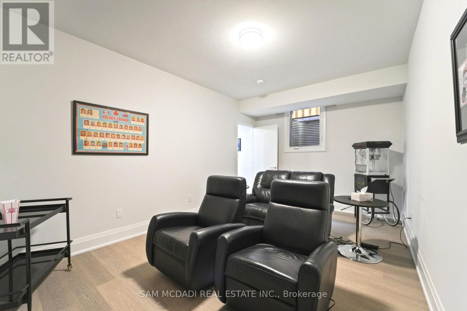 11b Maple Avenue N, Mississauga, Ontario  L5H 2R9 - Photo 39 - W12638180