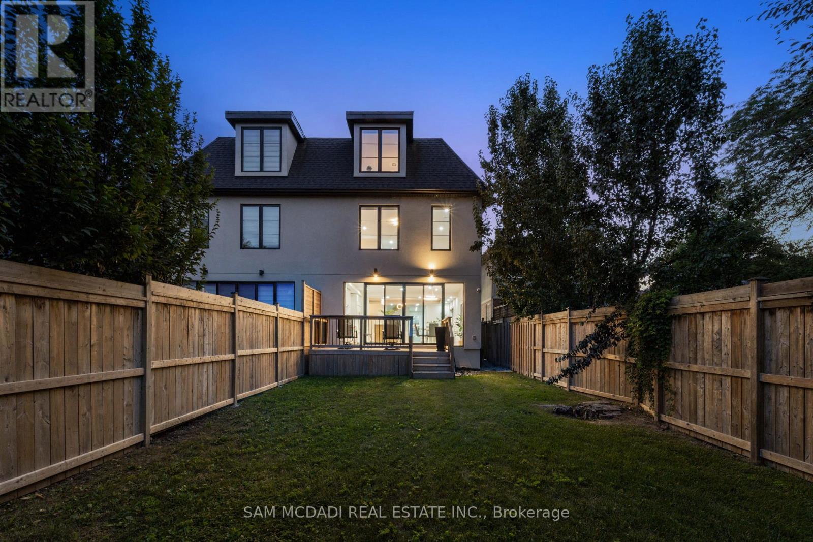 11b Maple Avenue N, Mississauga, Ontario  L5H 2R9 - Photo 47 - W12638180