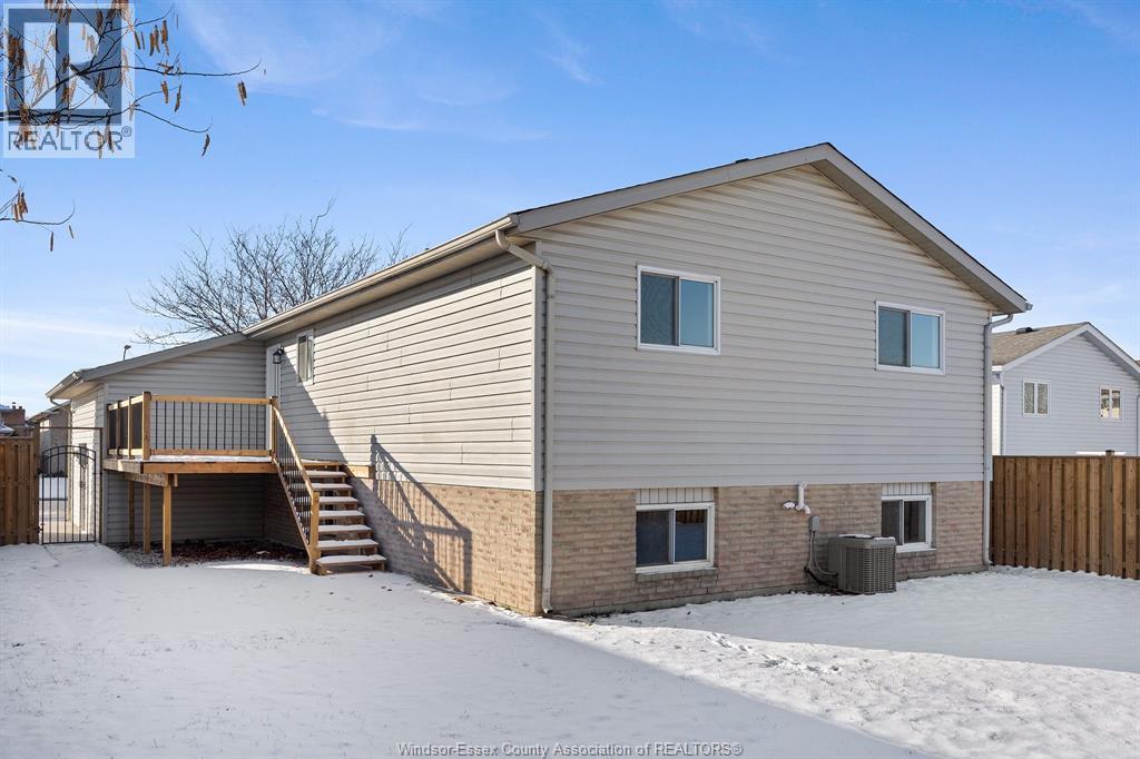 2978 Conservation Drive, Windsor, Ontario N8W 5L5 - Photo 30 - 25031755