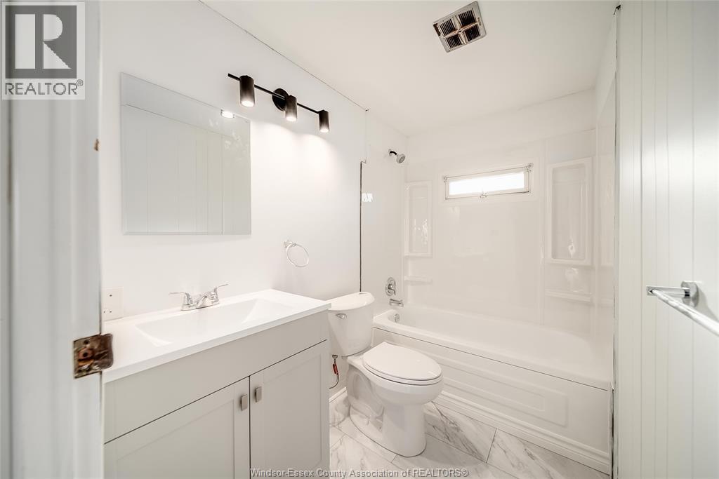 150 Michael, Lakeshore, Ontario N8N 2V7 - Photo 33 - 25031622