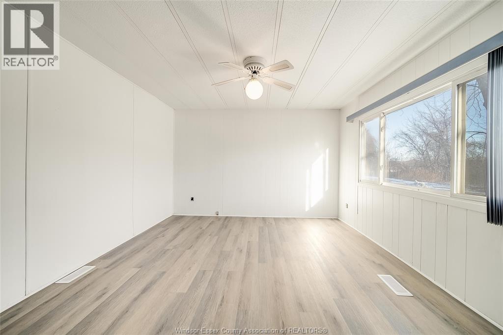 150 Michael, Lakeshore, Ontario N8N 2V7 - Photo 37 - 25031622