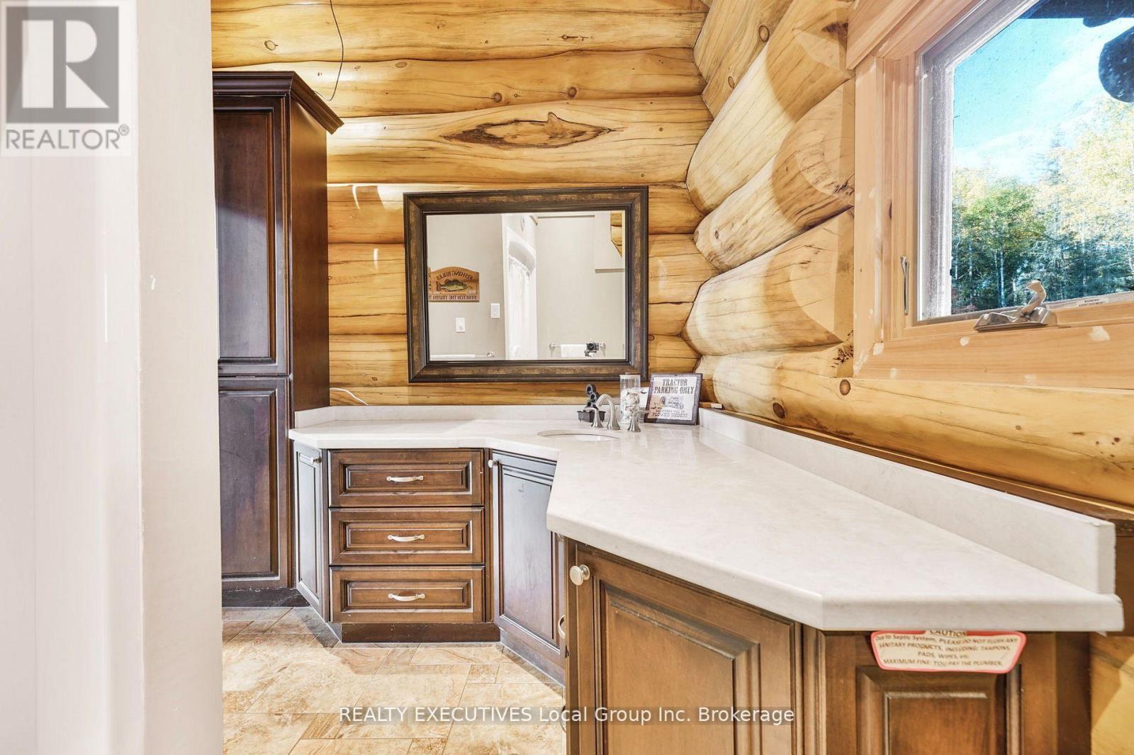 240/250 Kanichee Mine Road, Temagami, Ontario  P0H 2H0 - Photo 27 - X12638224