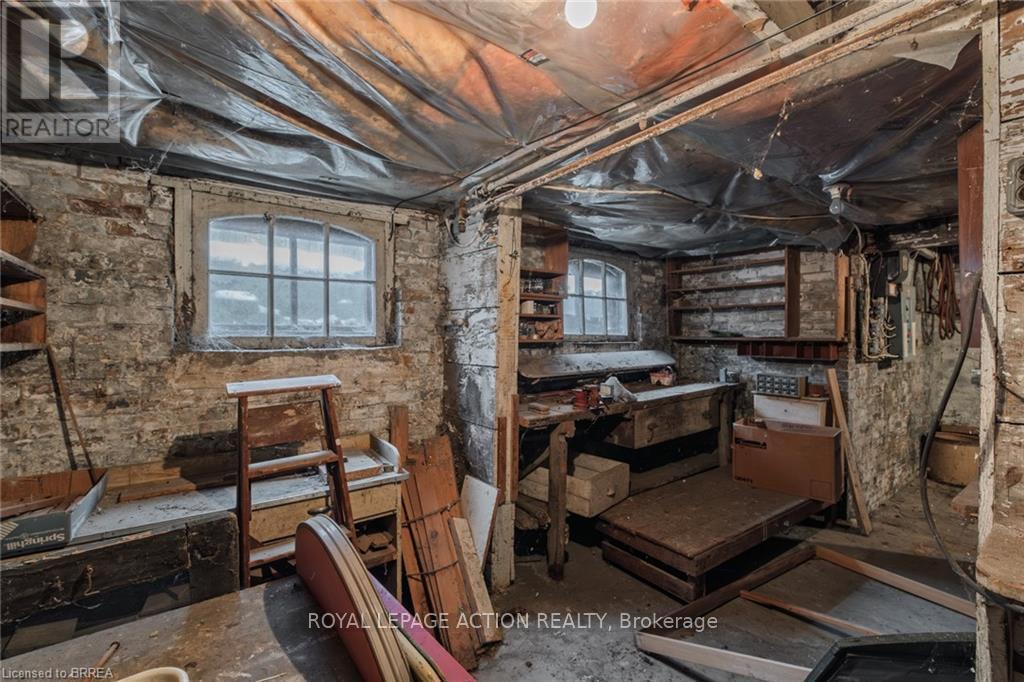 17 Hawarden Avenue, Brantford, Ontario  N3T 4H2 - Photo 34 - X12638162