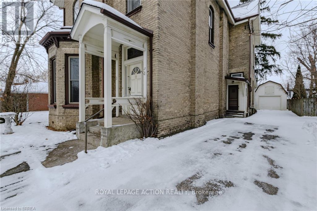 17 Hawarden Avenue, Brantford, Ontario  N3T 4H2 - Photo 4 - X12638162