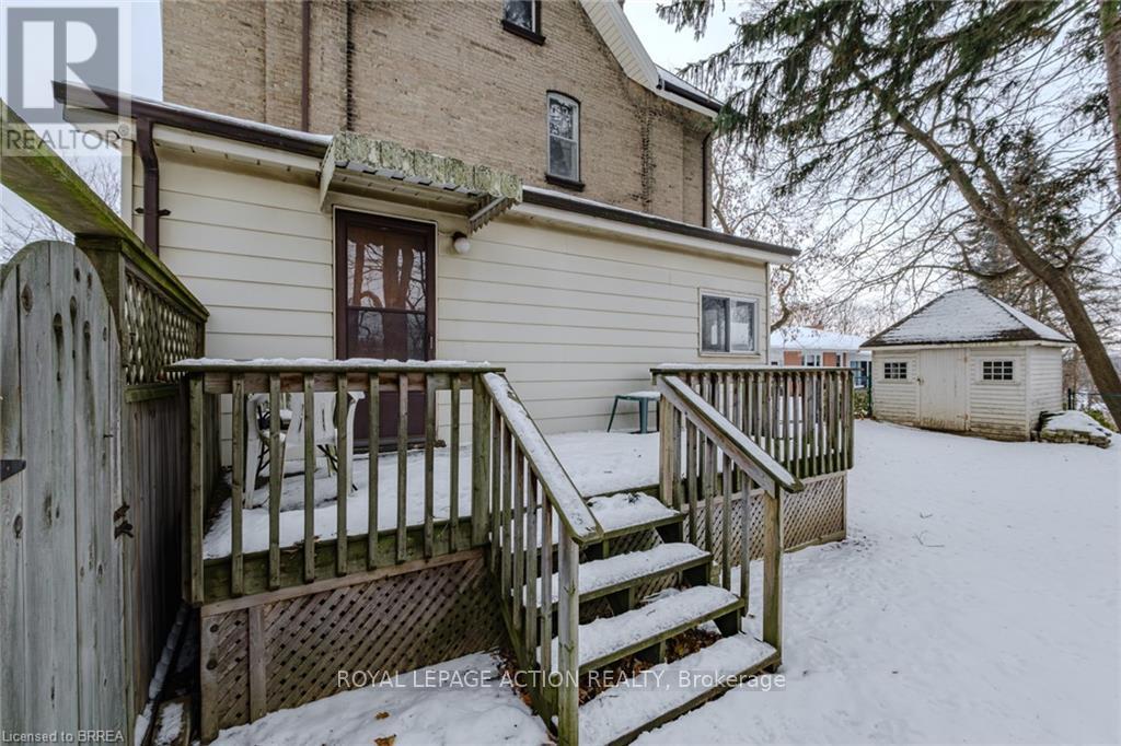 17 Hawarden Avenue, Brantford, Ontario  N3T 4H2 - Photo 9 - X12638162