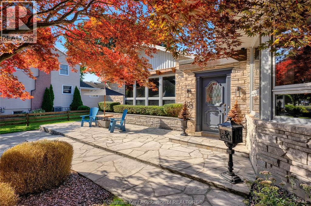 38 Glenwood Drive, Chatham, Ontario N7M 5W8 - Photo 3 - 25025961