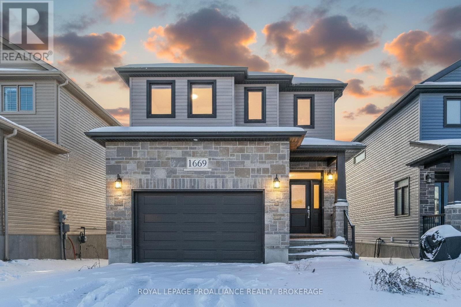 1669 BROOKEDAYLE AVENUE, Kingston, Ontario