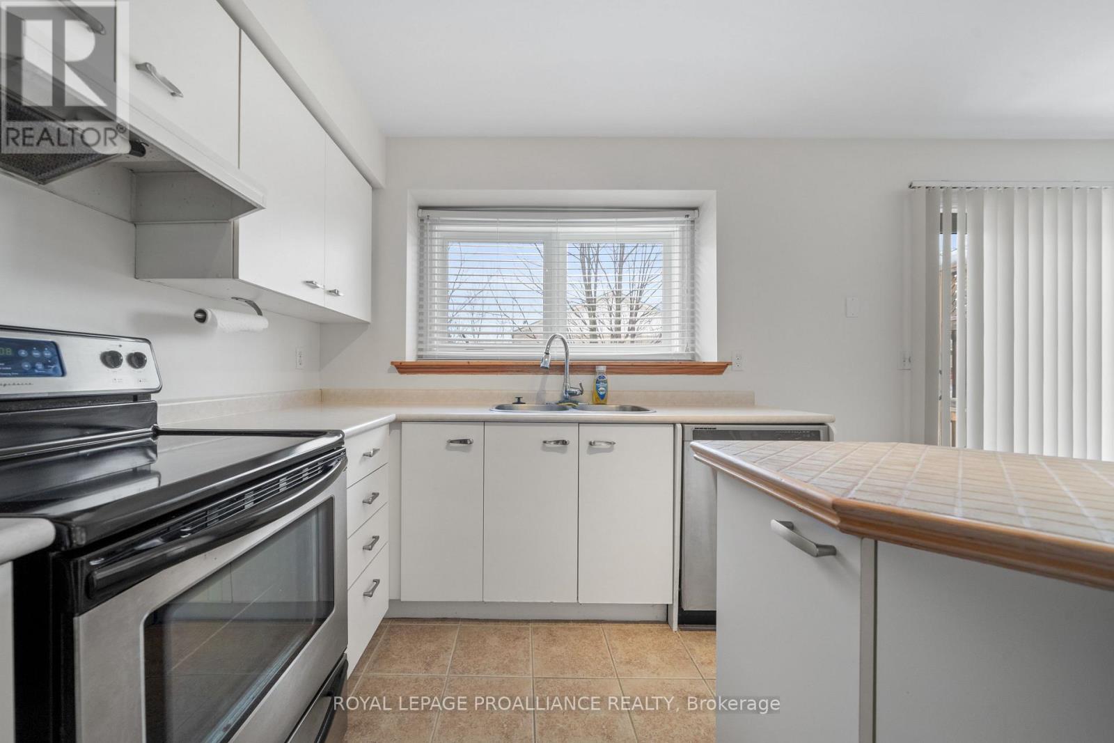 5 - 9 Progress Avenue, Belleville, Ontario  K8P 4Z3 - Photo 18 - X12638218