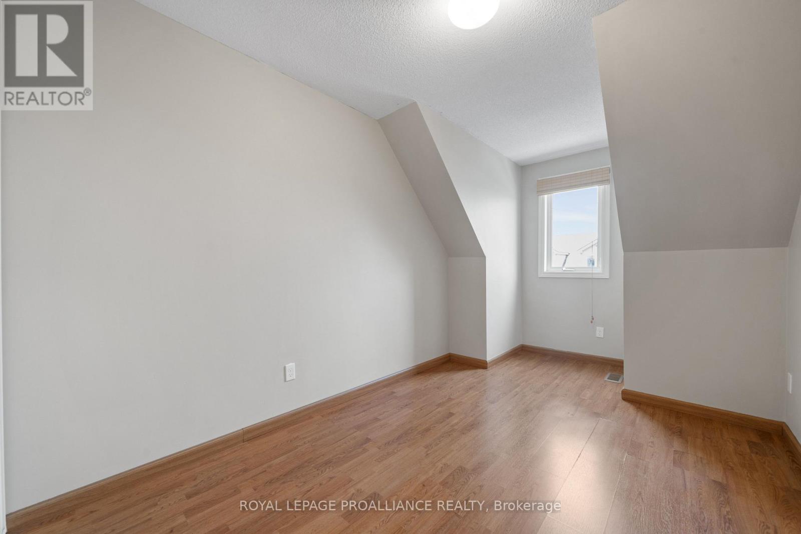 5 - 9 Progress Avenue, Belleville, Ontario  K8P 4Z3 - Photo 27 - X12638218