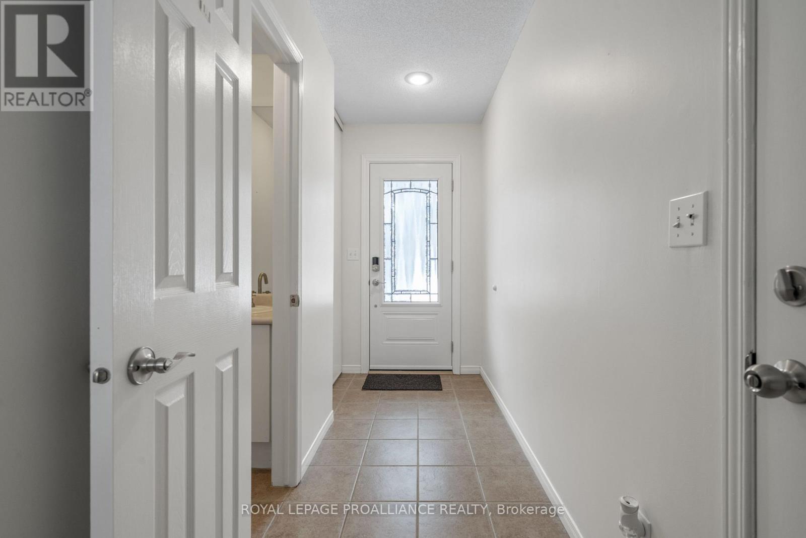 5 - 9 Progress Avenue, Belleville, Ontario  K8P 4Z3 - Photo 8 - X12638218