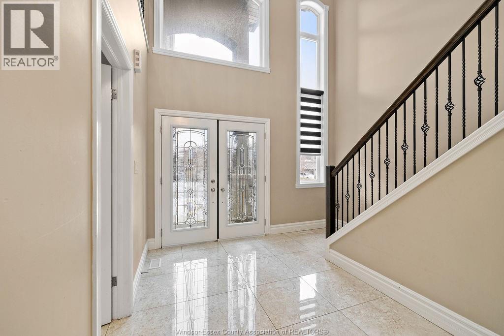 3000 Mcrobbie Crescent, Windsor, Ontario  N8R 0B1 - Photo 4 - 25031761