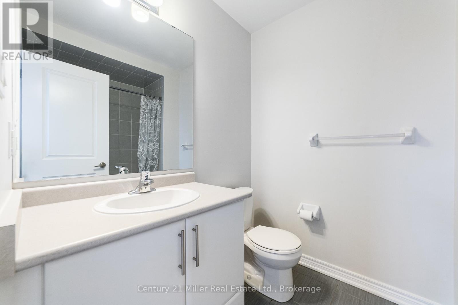 306 - 2326 Taunton Road, Oakville, Ontario  L6H 0L3 - Photo 12 - W12460010
