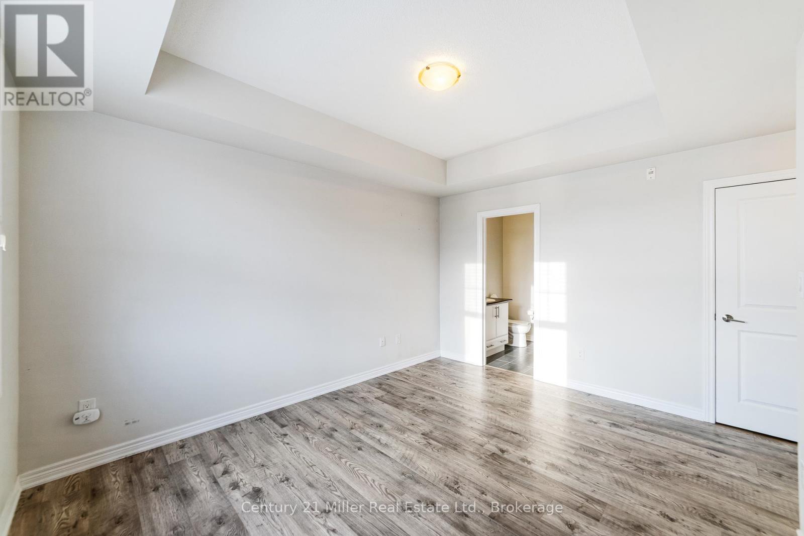 306 - 2326 Taunton Road, Oakville, Ontario  L6H 0L3 - Photo 17 - W12460010