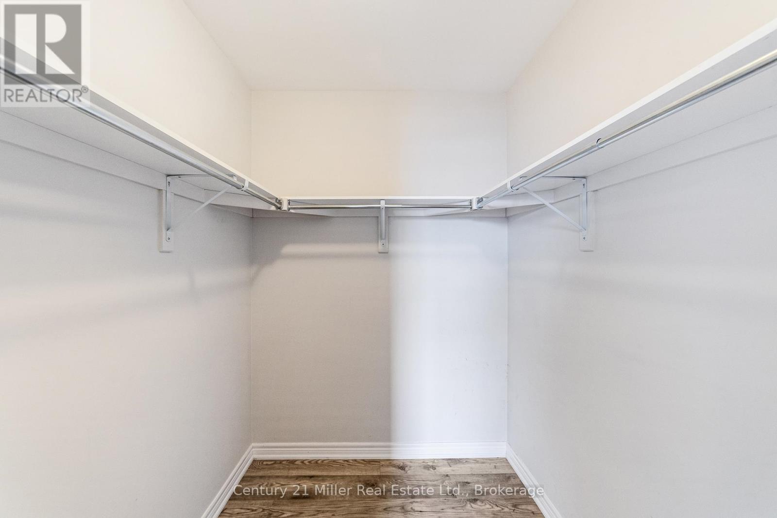 306 - 2326 Taunton Road, Oakville, Ontario  L6H 0L3 - Photo 19 - W12460010