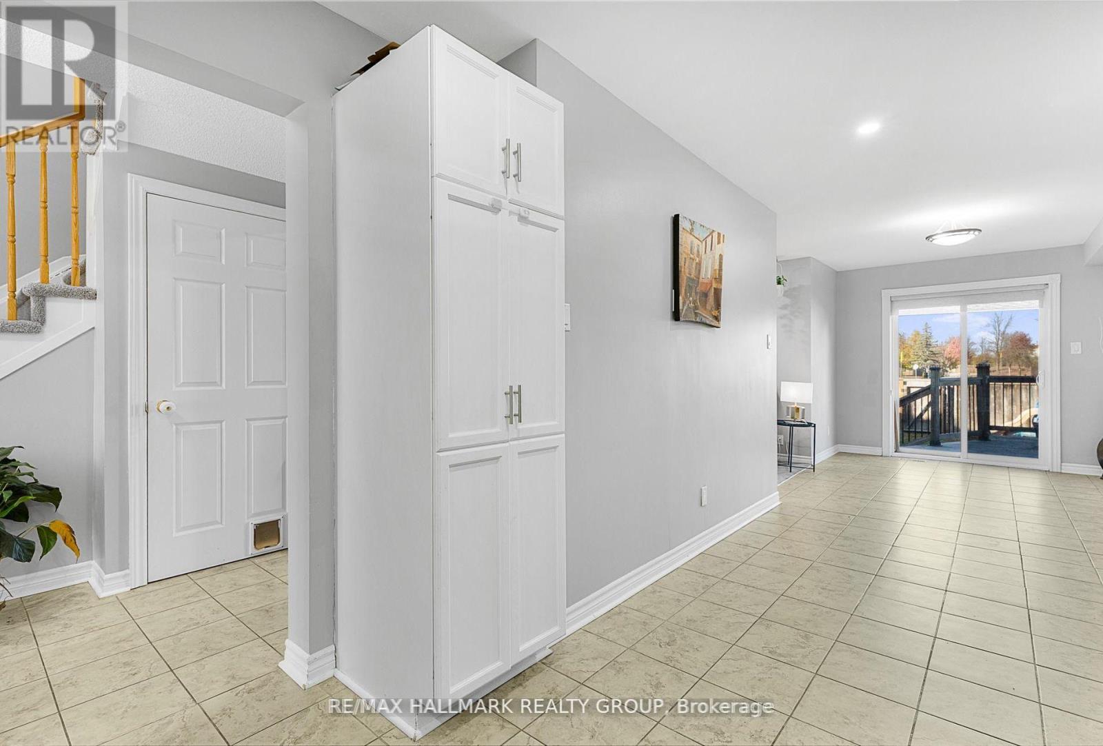 93 Cedarock Drive, Ottawa, Ontario  K2M 2H5 - Photo 10 - X12638246