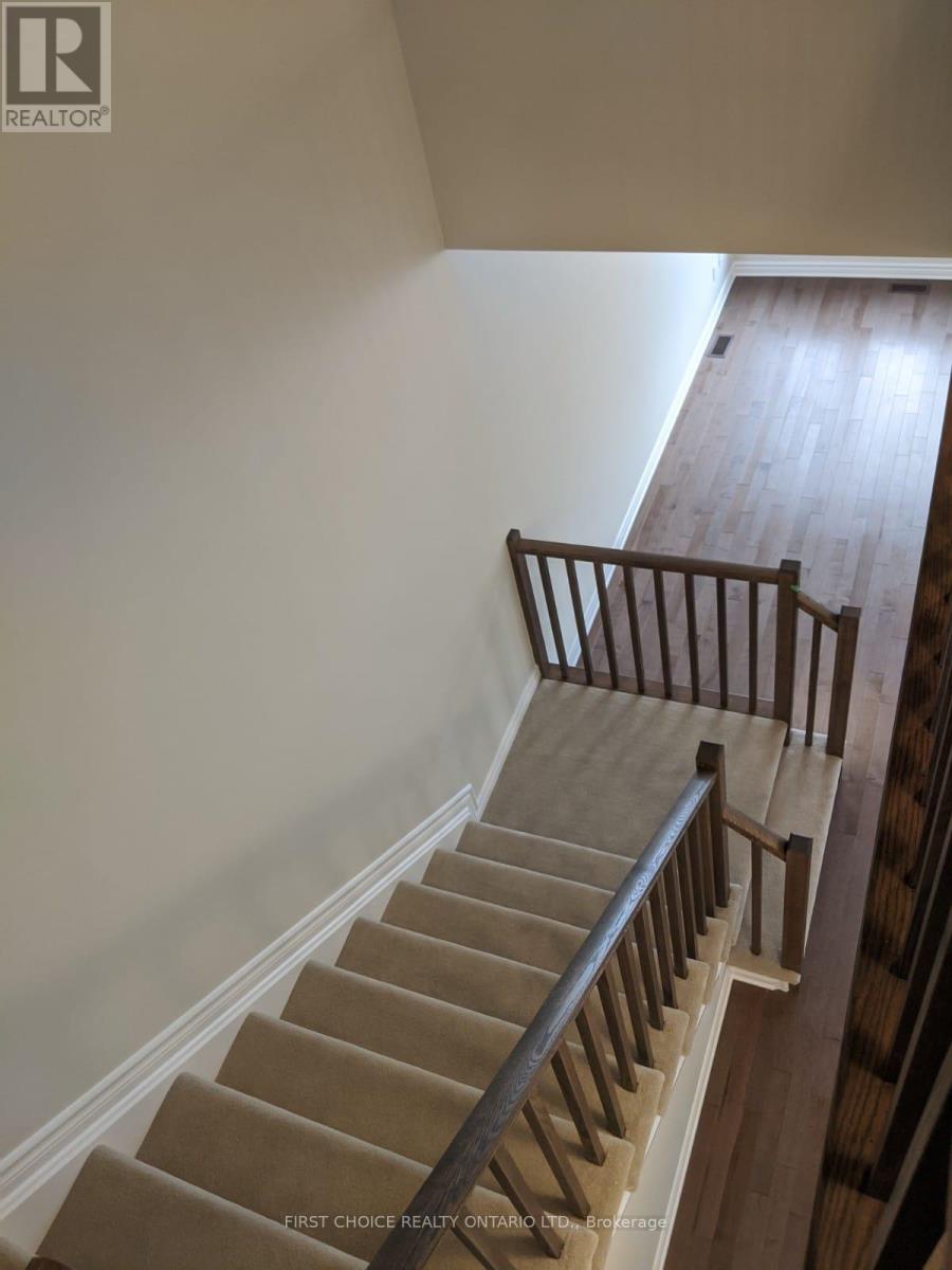 3961 Kelly Farm Drive, Ottawa, Ontario  K1T 0R7 - Photo 18 - X12638292