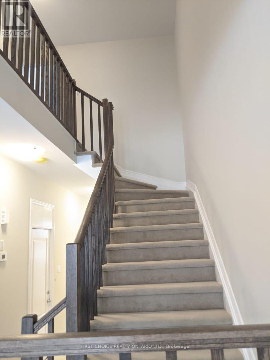 3961 Kelly Farm Drive, Ottawa, Ontario  K1T 0R7 - Photo 19 - X12638292