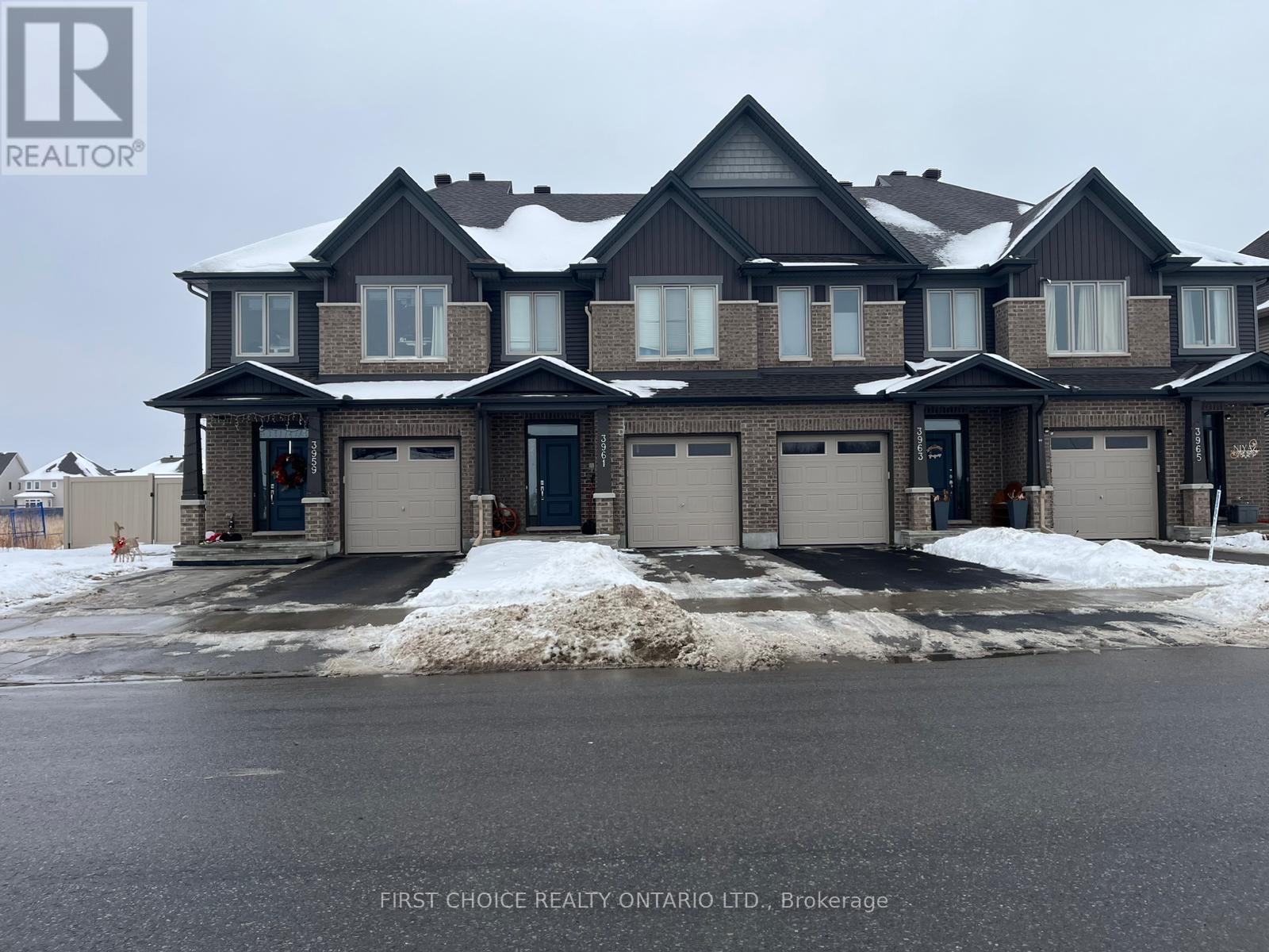 3961 Kelly Farm Drive, Ottawa, Ontario  K1T 0R7 - Photo 2 - X12638292