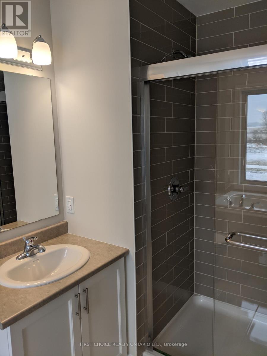 3961 Kelly Farm Drive, Ottawa, Ontario  K1T 0R7 - Photo 20 - X12638292