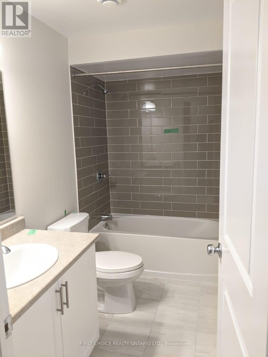 3961 Kelly Farm Drive, Ottawa, Ontario  K1T 0R7 - Photo 24 - X12638292