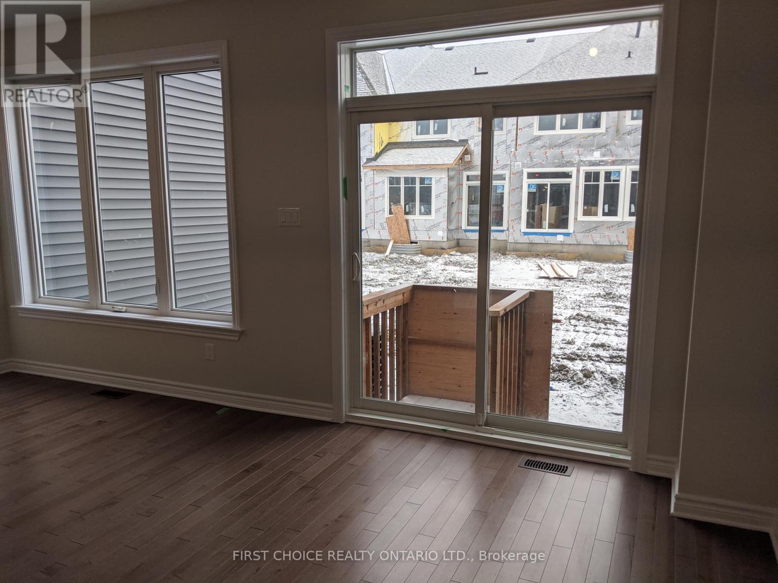 3961 Kelly Farm Drive, Ottawa, Ontario  K1T 0R7 - Photo 9 - X12638292