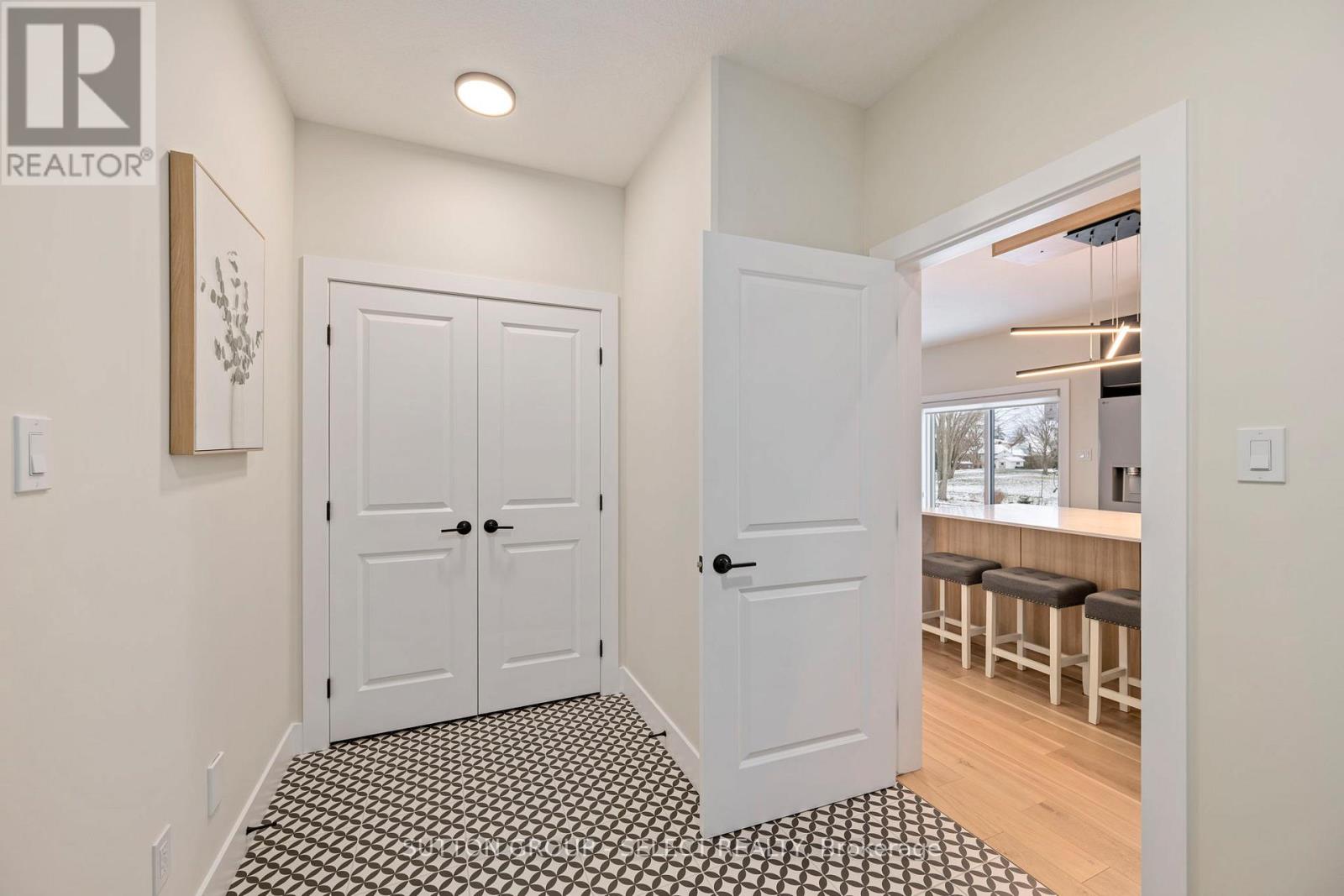 50 Royal Crescent, Southwold, Ontario  N5P 0G5 - Photo 18 - X12638240