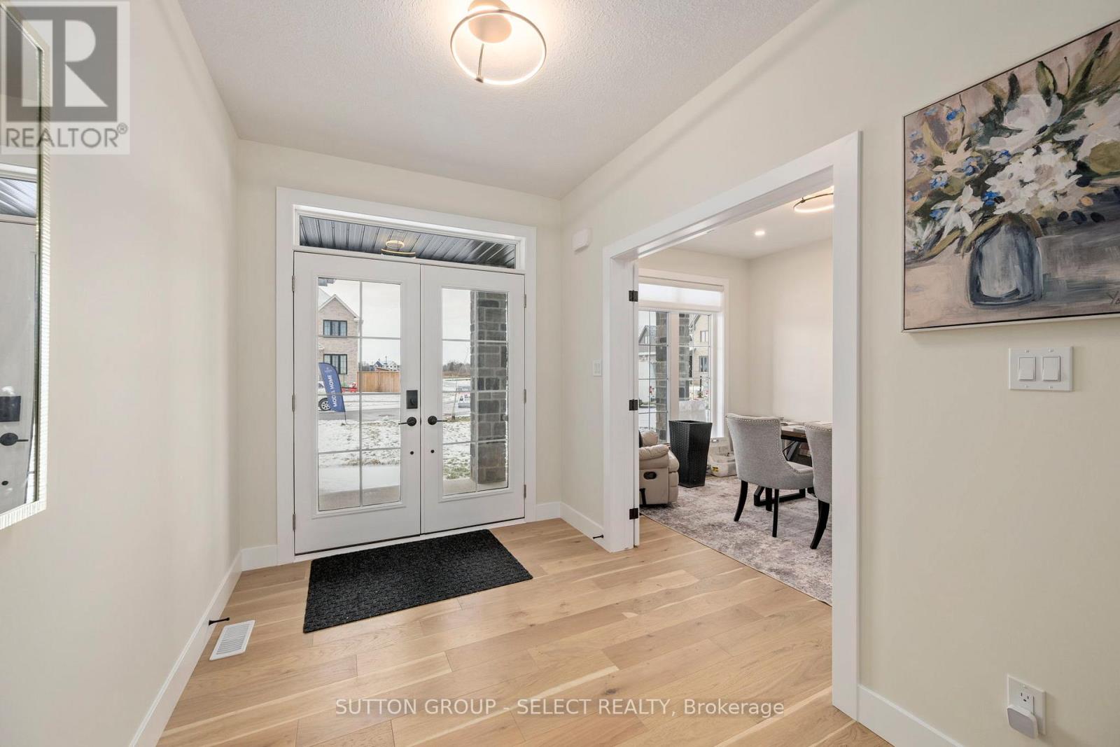 50 Royal Crescent, Southwold, Ontario  N5P 0G5 - Photo 3 - X12638240