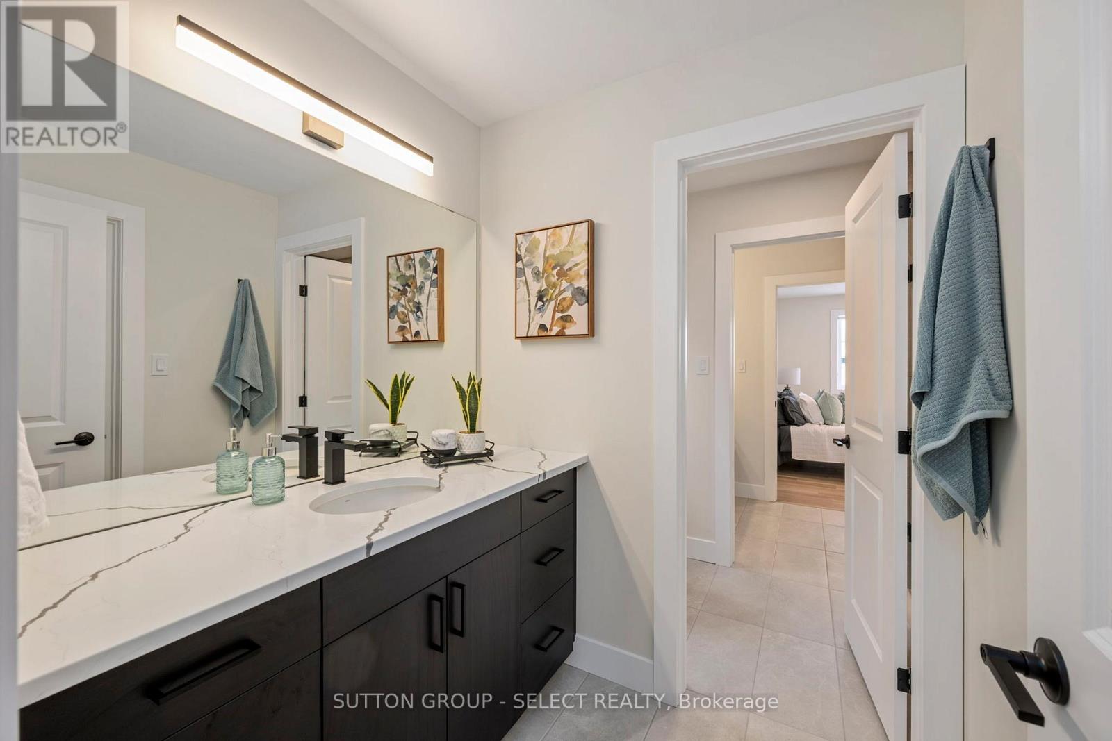 50 Royal Crescent, Southwold, Ontario  N5P 0G5 - Photo 32 - X12638240