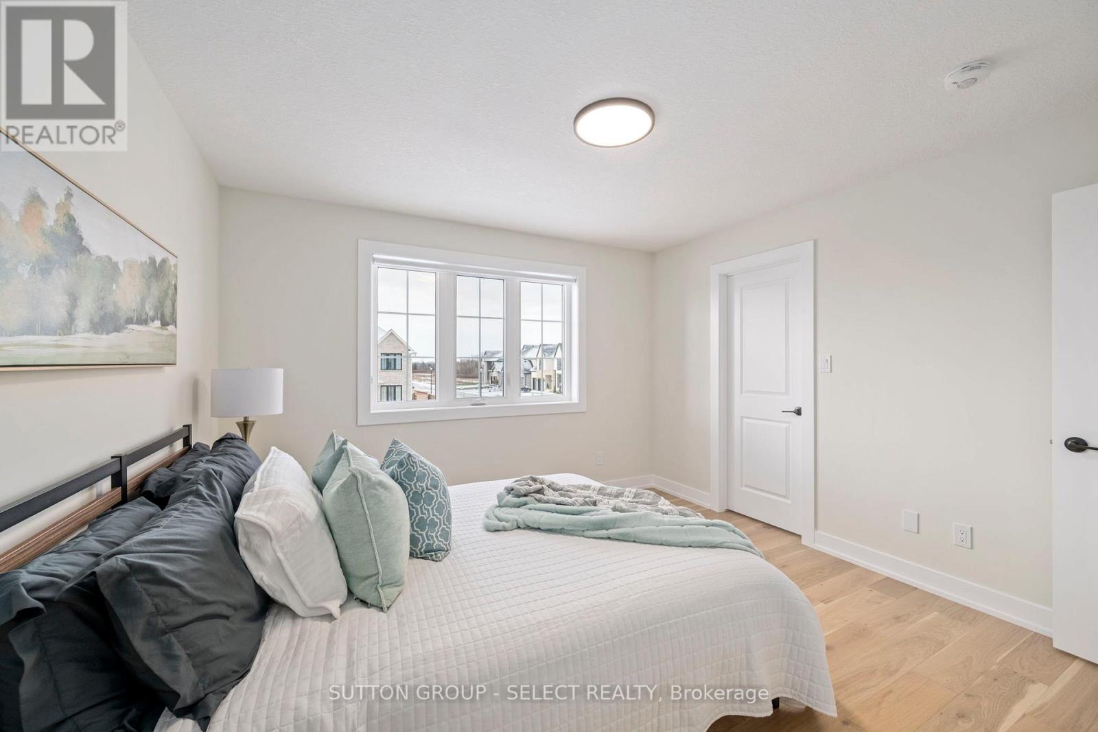 50 Royal Crescent, Southwold, Ontario  N5P 0G5 - Photo 34 - X12638240