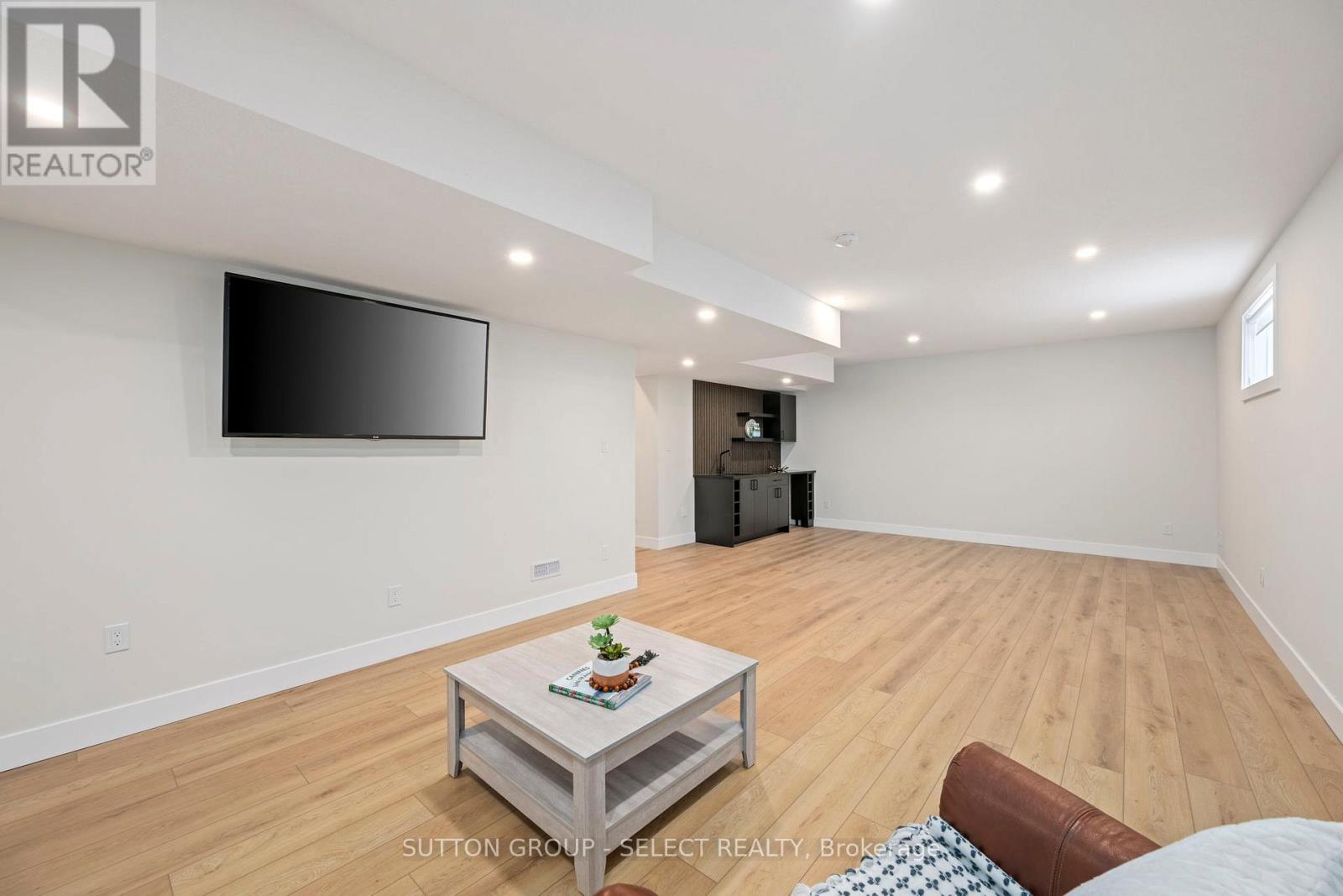 50 Royal Crescent, Southwold, Ontario  N5P 0G5 - Photo 45 - X12638240