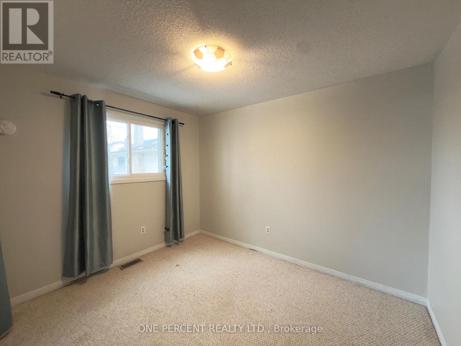 7428 Petrullo Court, Niagara Falls, Ontario  L2H 2K4 - Photo 16 - X12535300