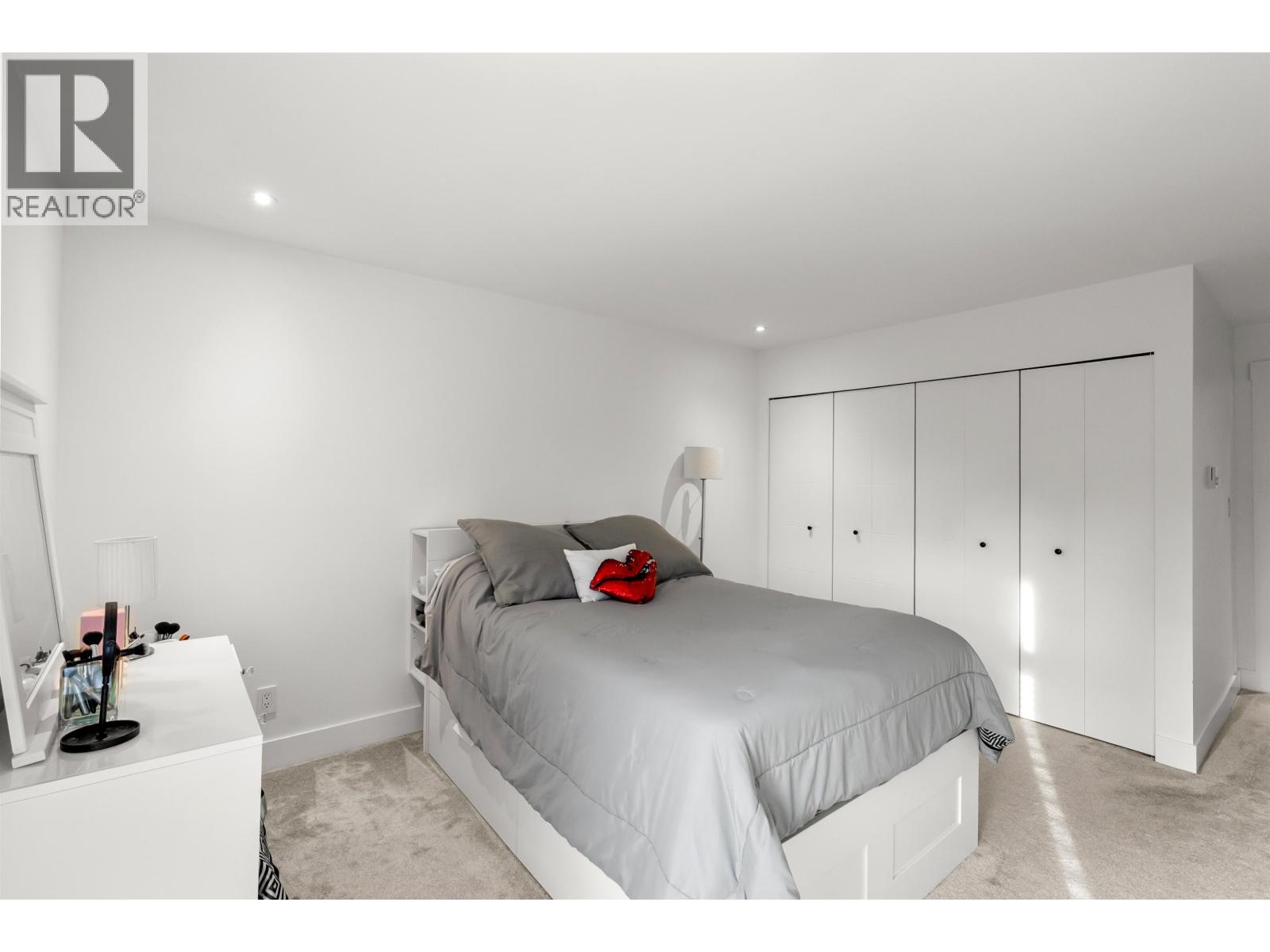 204 5553 16 Avenue, Tsawwassen, British Columbia  V4M 2H7 - Photo 12 - R3074259