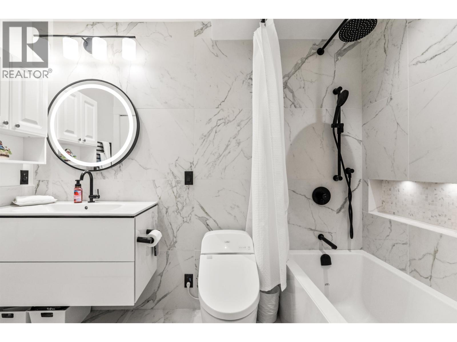 204 5553 16 Avenue, Tsawwassen, British Columbia  V4M 2H7 - Photo 13 - R3074259