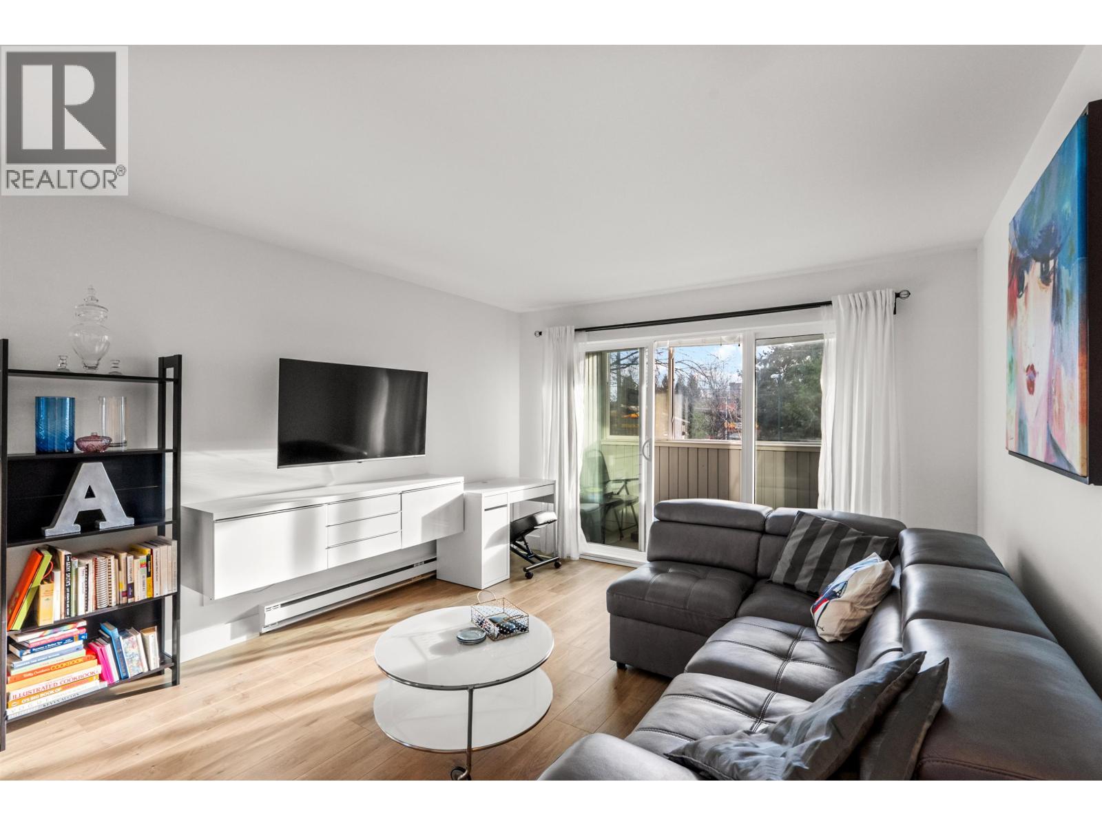 204 5553 16 Avenue, Tsawwassen, British Columbia  V4M 2H7 - Photo 5 - R3074259