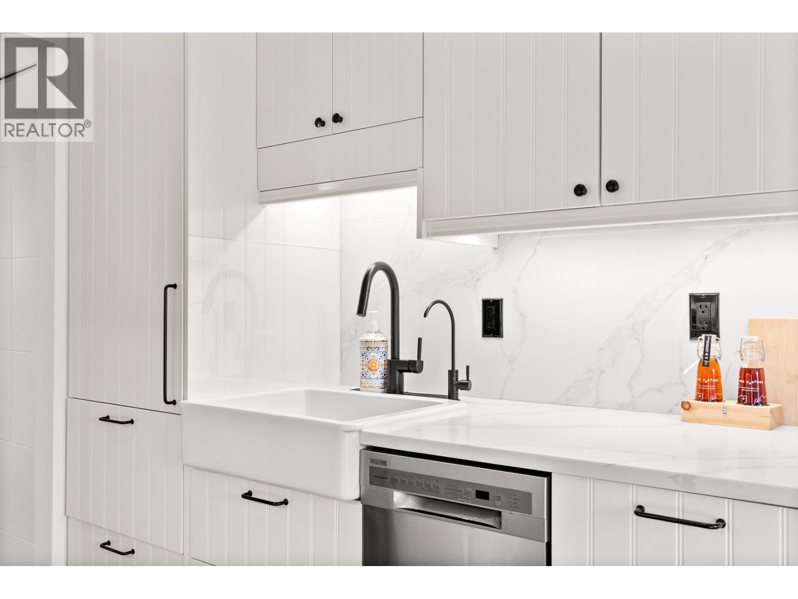 204 5553 16 Avenue, Tsawwassen, British Columbia  V4M 2H7 - Photo 9 - R3074259