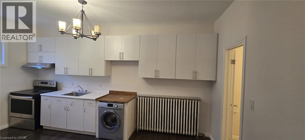 183 S Ottawa Street S, Kitchener, Ontario  N2G 3T3 - Photo 2 - 40794275