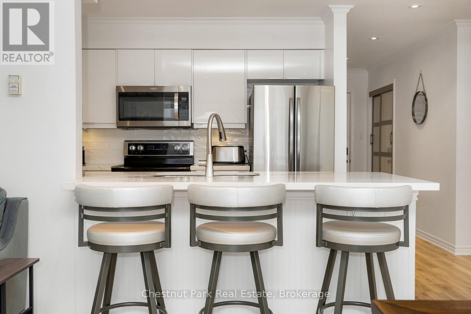 679 Johnston Park Avenue, Collingwood, Ontario L9Y 5C7 - Photo 10 - S12638208