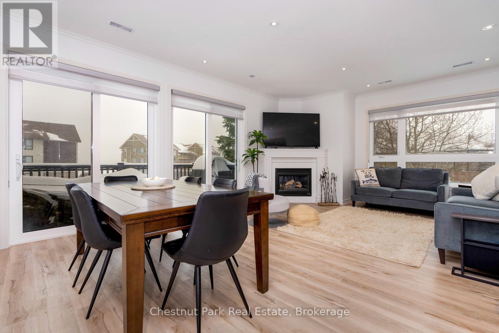 679 Johnston Park Avenue, Collingwood, Ontario L9Y 5C7 - Photo 2 - S12638208