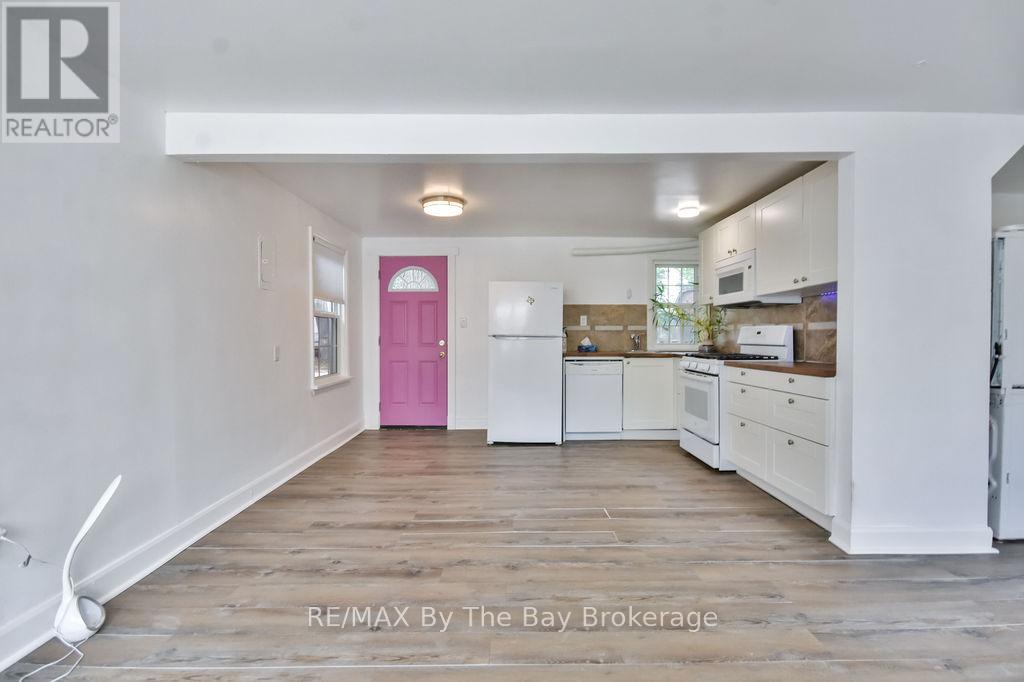 1 - 1067 Mosley Street, Wasaga Beach, Ontario L9Z 2G7 - Photo 8 - S12638350