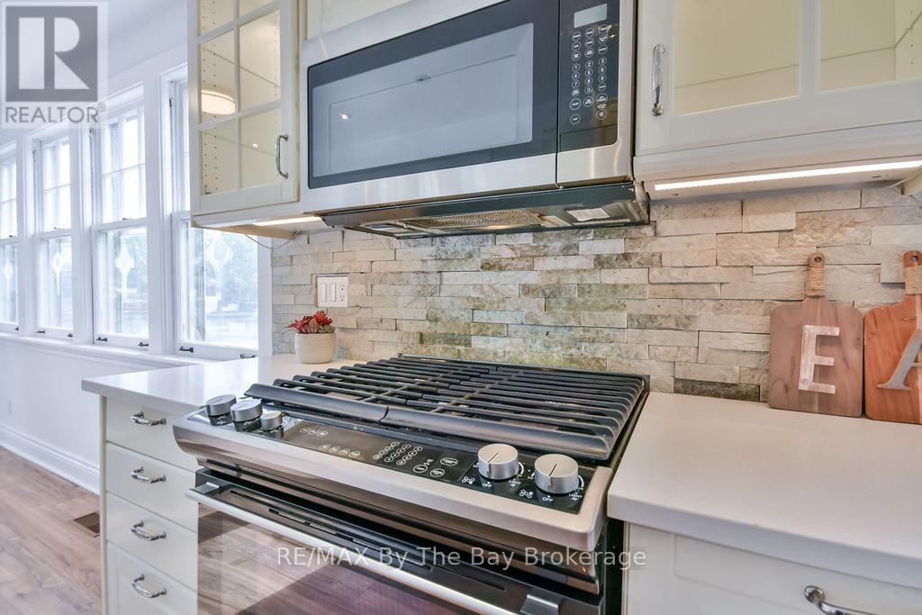 3 - 1067 Mosley Street, Wasaga Beach, Ontario L9Z 2G7 - Photo 6 - S12638356